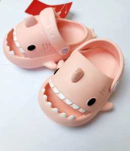 Sandal Anak Baby Shark CR2/ Sandal Motif Hiu/ Sandal Anak Bahan EVA