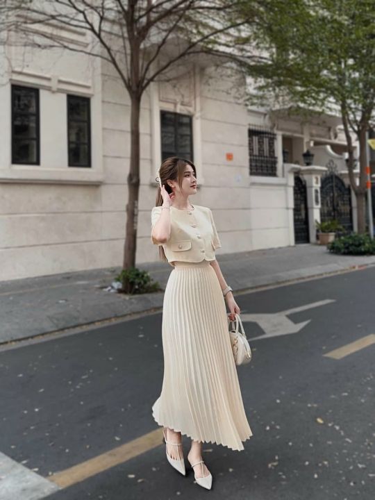 Đầm ren phối tùng dập ly màu trắng | Đầm ren đẹp