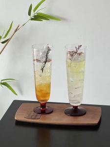 แก้วแก้วก้นอำพัน แก้วไวน์ที่มีความชัดเจนเล็กน้อย แก้วนมขนาดเล็ก แก้วค็อกเทลวินเทจ