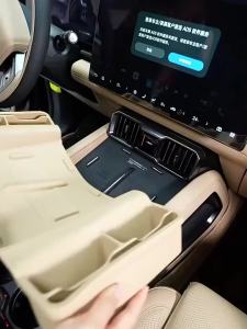 kkmf For BYD Leopard 8 2025-2026 Wireless Charging Silicone Mat Center Console Storage Interior Modification Accessories 3T7R1