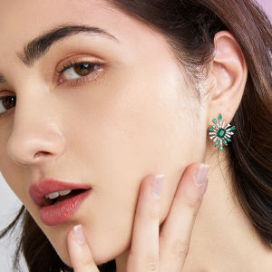 SEQUITO Korean Fashion Firework Stud Earrings Inlay Emerald Green CZ Stone Women Elegant Jewelry SE246