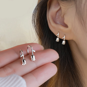 2022 Fashion New Trendy Tulip Stud Earrings for Women Jewelry Ear Stud Lady Girls Charming Ear Rings Jewelry Gifts