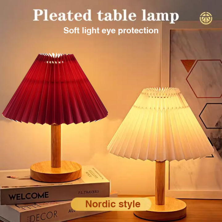 Hot Selling Nordic Bedside Table Lamp USB Bedside Lamp