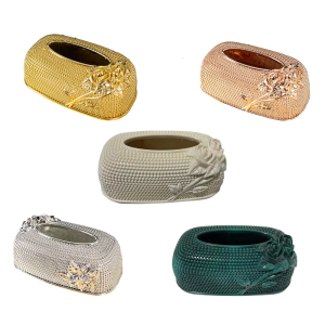 กล่องทิชชู่ยานพาหนะสีทองหรูหราที่เก็บของในรถเครื่องจ่ายผ้าขนหนูกระดาษเช็ดติดตั้งง่ายสำหรับใช้ในทุกวัน