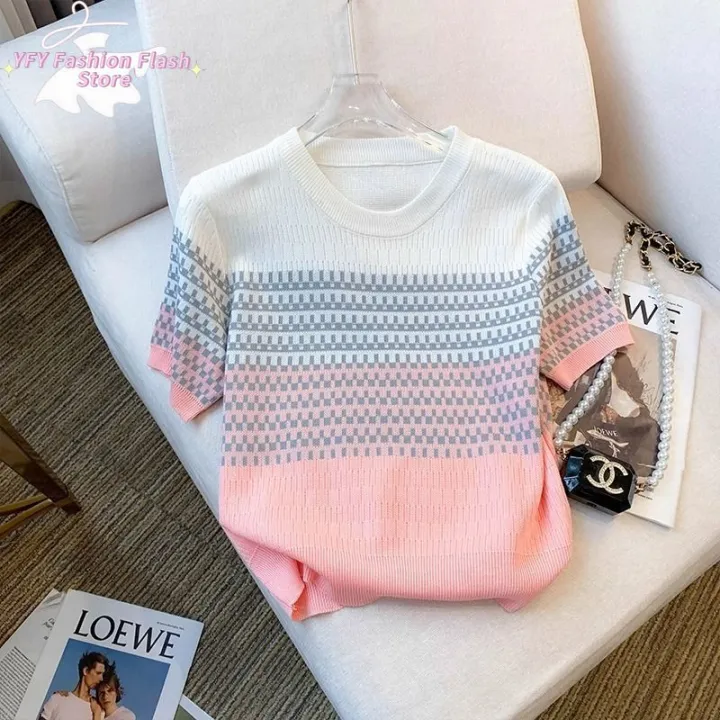 Ice%20Silk%20Top%20Women's%20Fashion%20Color%20Blocked%20Thin%20Knit%20Sweater%20for%20Commuting%20-%20Image%203