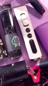 แปรงเคนชิสำหรับสุนัข แปรงกรูมมิ่งสุนัขระดับมืออาชีพสำหรับขนหลุด ขนพันกัน ผมยาวและผมสั้น หมุดสแตนเลส ด้ามไม้เมเปิ้ล (ขนาดกลาง)