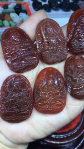 Mặt dây chuyền Phật Bản Mệnh Ngọc Mã não đỏ cho 12 con giáp