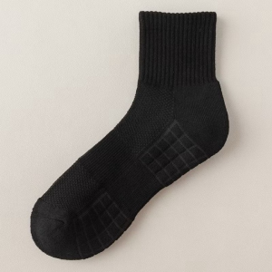 Mid-Calf Basketball Socks Anti-Odor Sweat-Absorbent Sports Socks