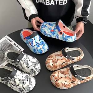 EVA Clogs For Men Summer 2025 New Non-Slip Odor-Resistant Beach Slippers Outdoor DIY Sports Sandals For Men Summer