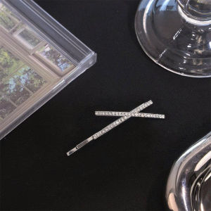 Kẹp Tóc Chữ X Đính Đá Jennie BLACKPINK – Phụ Kiện Tóc Nữ Thời Trang Mới Nhất 2025