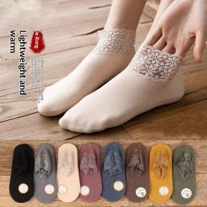 ถุงเท้าข้อต่ำกำมะหยี่หนาถุงเท้าผู้หญิงลูกไม้ของผู้หญิงพื้นถุงเท้าการนอนหลับนุ่มแนะสวมสบาย Essential บ้าน