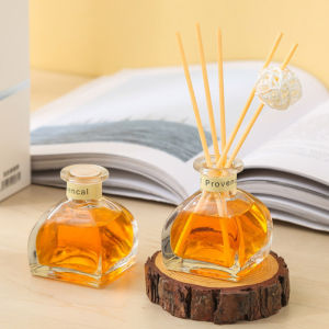 ก้านไม้หอมกระจาย น้ำหอมบ้าน กลิ่นโรงแรมห้าดาว 50 มล หกกลิ่นน้ำหอมก้านไม้ น้ำหอมอโรม่า น้ำหอมห้องนอนน้ำหอมชั้นดี น้ำมันหอมระเหย