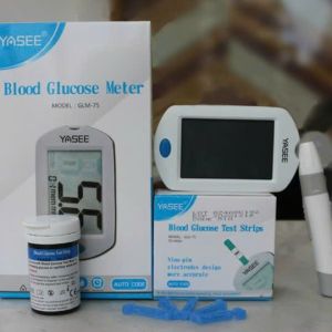 Máy đo đường huyết Yasee Đức (Kèm 25 que thử và 25 Kim)