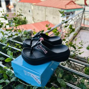 Dép Xỏ Ngón đính hình Sticker Kuromi HOT 2024 Quảng Châu cao cấp cho bé gái từ 3 tuổi đến 15 tuổi