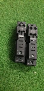 Schneider RPZF1 đế cắm rơ le 5 chân dùng cho relay RPM12B7 RPM12JD RPM12F7 ...
