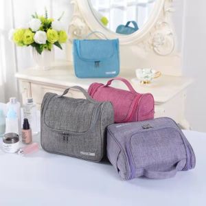 Waterproof Portable Makeup Bag / Cosmetic Pouch Bag / Beg Kosmetik / 防水护款肤品化妆包收纳箱
