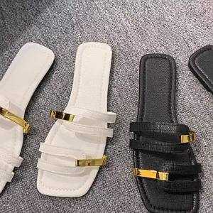 [Free Shipping] New Flat-Soled Square-Toed WomenS Slippers Large Size Casual Fashionable Comfortable Versatile Sandals And Snow Boots