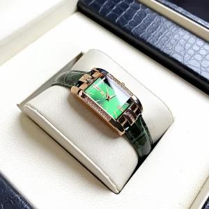 POEDAGAR Watch 100 Authentic 【 Spot Goods 】 Ultra-Thin Belt 30M Waterproof Fashion Trend Quartz Watch 365 Womens Watch