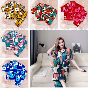Bộ ngủ Đùi Pijama Lụa Cánh dơi họa tiết chữ OH- Đồ mặc nhà chất Lụa Hàn Maipy (Dưới< 62kg)- PN003