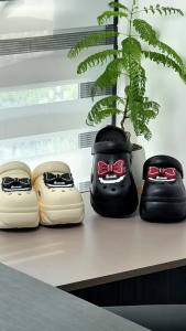 [Free Shipping] Thick-Soled Summer New EVA Clogs Height-Increasing Slip-Resistant Outdoor Beach Clogs For Women