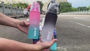 Large Capacity Spray Water Bottle for Men and Women Sports Student Cooling Portable Water Bottle Spray Water Cup