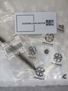 As Tiang Lidi Super Kips dan Mur Super Kips Kawasaki Ninja 150 S/R/RR Original Kawasaki (1 Set) 49114 1095 dan 92015 1572