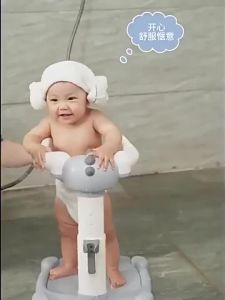 beigeที่ยืนอาบน้ำเด็ก เก้าอี้อาบน้ําเด็ก อุปกรณ์ยืนอาบน้ำเด็ก Hug bath tower อาบน้ำง่าย&ปลอดภัย