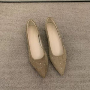 Free Shipping 2026 New Pointed-Toe Flat Shoes For Women Suede Rivet Shallow-Mouth Loafers Retro Commuter Versatile Grandma Shoes