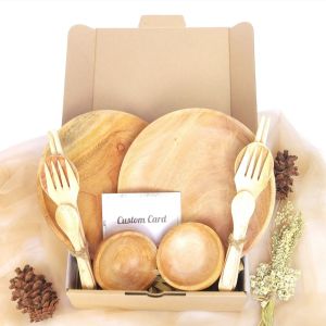 KAYOE gomy.id wedding gift box hampers kado hadiah nikahan pernikahan perkawinan ulang tahun wedding set peralatan alat makan kayu couple murah unik