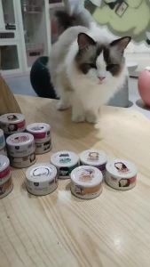 Pakcik ekor kucing makanan dalam tin Makanan Basah 80g - (Ayam/Tuna/Salmon/Sardin 80g )