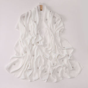 Jifang ผ้าคลุมไหล่ผ้าไหมเทียมเรียบ Pashmina ยาวห่อผ้าพันหัว Rhinestons ปั๊มทองฮิญาบมุสลิมผ้าคลุมไหล่ WC84