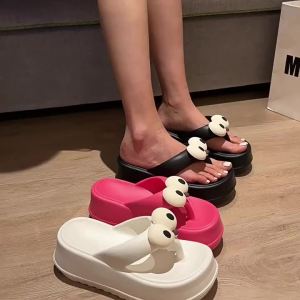 Fashionable Cartoon EVA Thick-Soled Flip-Flops Summer Trend Student Beach Casual Non-Slip Sandals