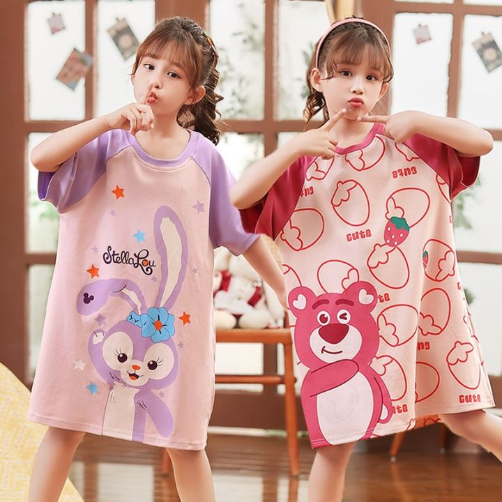 Nhà cung cấp vải lụa khi mặc đồ ngủ cho trẻ em gái của các bạn Bộ váy ngủ  trẻ em bé xinh xắn đang mặc quần áo sơ sinh - Trung