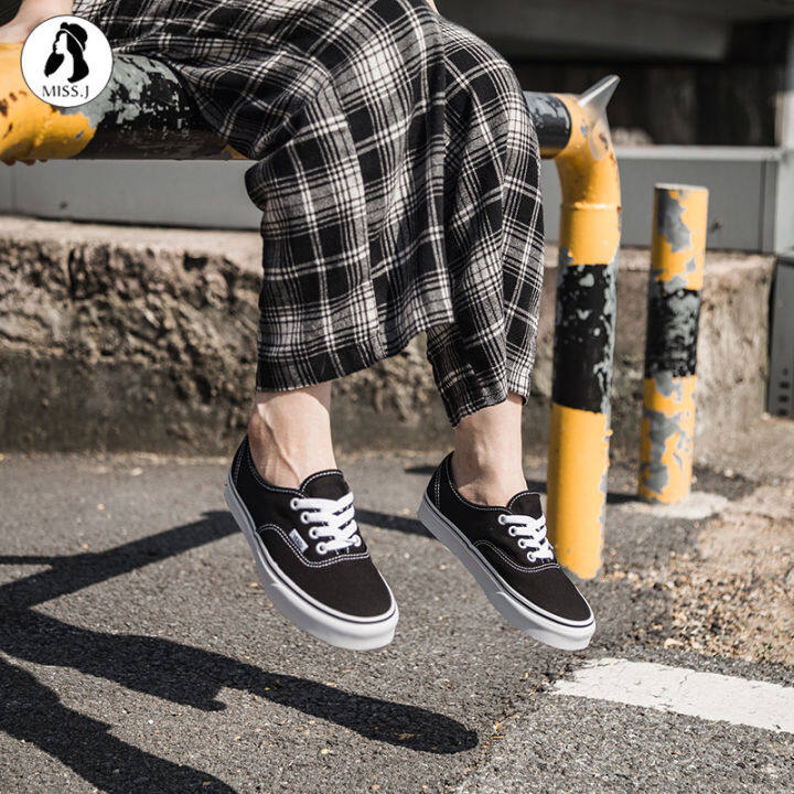 Vans authentic hotsell canvas black