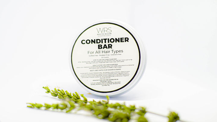 White%20Room%20Soapworks%20Conditioner%20Bar%20for%20All%20Hair%20Types%20Peppermint%2050%20grams%20-%20Image%204