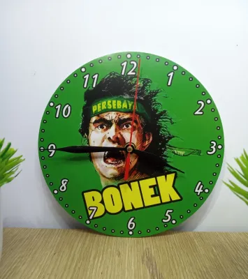 JAM DINDING KAYU MOTIF BOLA / PAJANGAN DEKORASI RUMAH