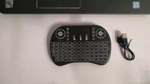 I8 คีย์บอร์ดไร้สายขนาดเล็ก 2.4G ชุดควบคุมระยะไกลคอมพิวเตอร์ Android พร้อมเมาส์และทัชแพดขนาดใหญ่ ไฟพื้นหลัง Hot