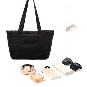 Versatile Large Capacity Quilted Tote Bag for Women Suitable for Office Travel and Lunch Breaks