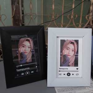 Gift Ultah Bingkai Musik Cetak Foto Plus Bingkai 4R