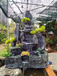 Hòn Non Bộ Hồ Cá Có Thác Nước Sinh Động