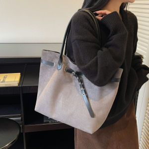 EchoBliss  กระเป๋าสะพายไหล่ผู้หญิงสไตล์เกาหลีแมทช์ง่าย ins ใหม่แฟชั่นเรียบง่ายกระเป๋าโท้ทพร็อพความจุขนาดใหญ่