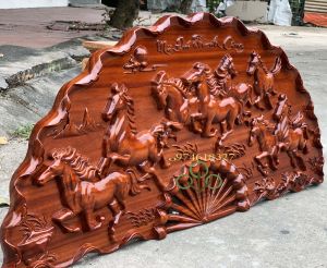 Tranh trang trí quạt mã đáo nguyên khối bát mã gỗ hương cỡ 55x100 dày 45cm