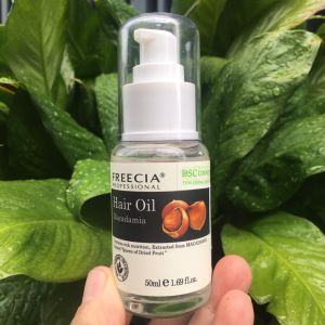 Tinh dầu dưỡng tóc FREECIA Macadamia Hair Oil 50ml --Serum Phục hồi Tóc uốn nhuộm tóc hư tổn khô xơ giữ nếp mượt tóc