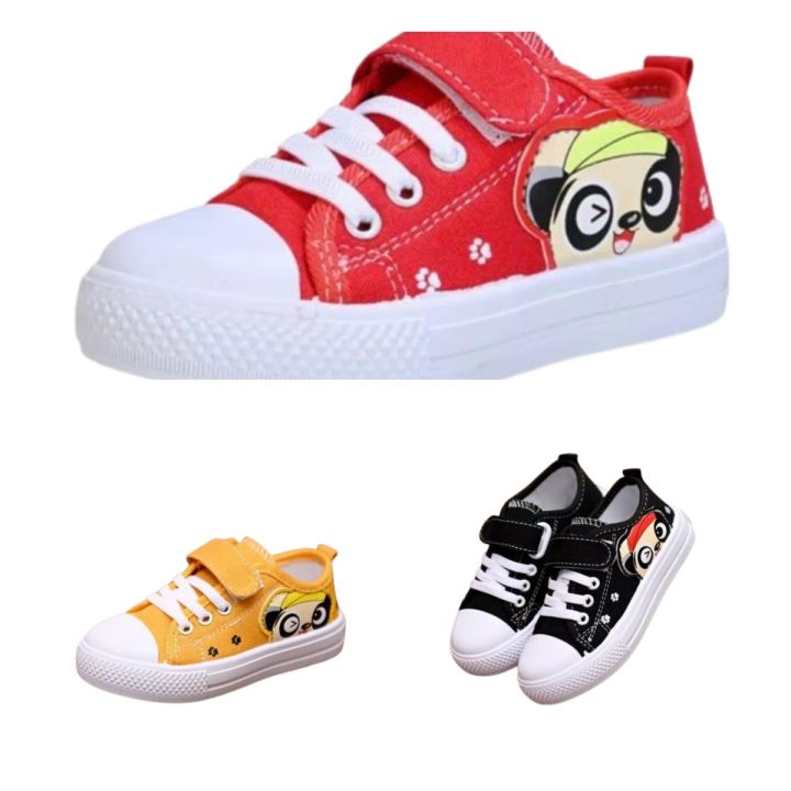 Sepatu on sale sneaker lazada