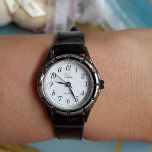 Đồng hồ nữ Voken Q&Q dây da second hand đã qua sử dụng