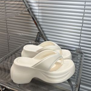 IELGY Womens thick-soled flip-flops beach flip flops