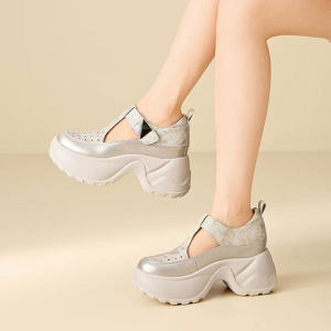 [Free Shipping] 2026 Baotou Thick-Soled Sandals For Women Summer Outdoor Wear Hollowed-Out Breathable Casual Platform Shoes Height-Increasing Sports Shoes For Women