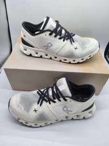 On Cloud X3 swiss engineering sports running shoes for man woman with box