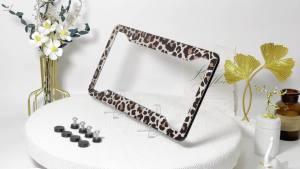 LIN KANG Leopard Print License Plate Frames Cute Brown Cheetah Print Aluminum Metal License Plate Holder Covers Rust-Proof Waterproof Car Decorative Tag Frames for Standard US 12x6 Inch