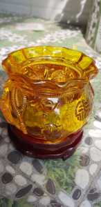 🍁🫒🍁Thố tụ tài to mới miệng kiểu màu vàng anh tài lộc 20 thỏi tiền vàng đá lưu ly tự nhiên đế gỗ size lớn đk 13cm x Cao 13cm cả đế x thố cao 9cm Hợp Mệnh Kim Thổ Thuỷ đặt bàn làm việc bàn thờ thần tài to có 980k ạ